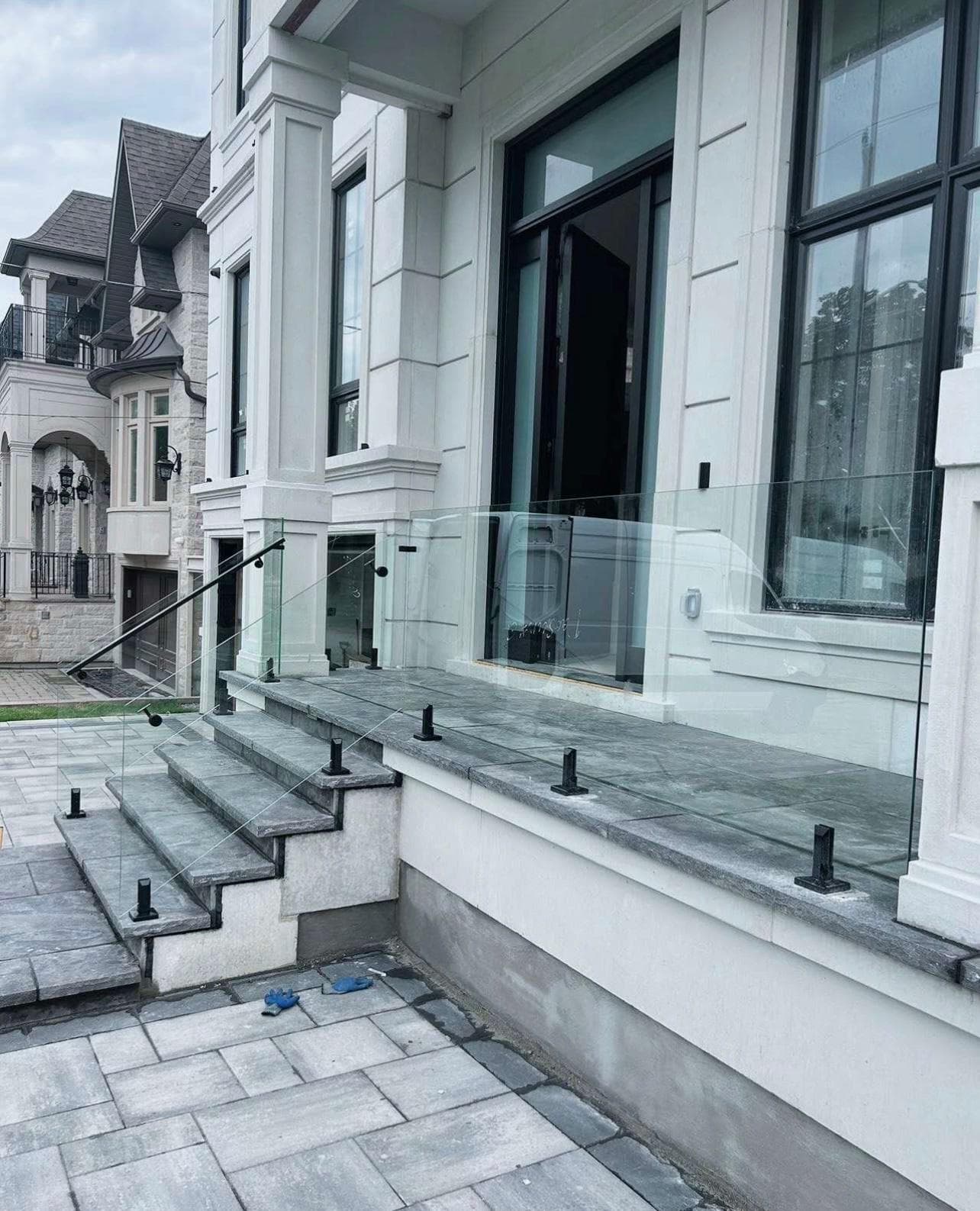 Timeless Railings - Image 3